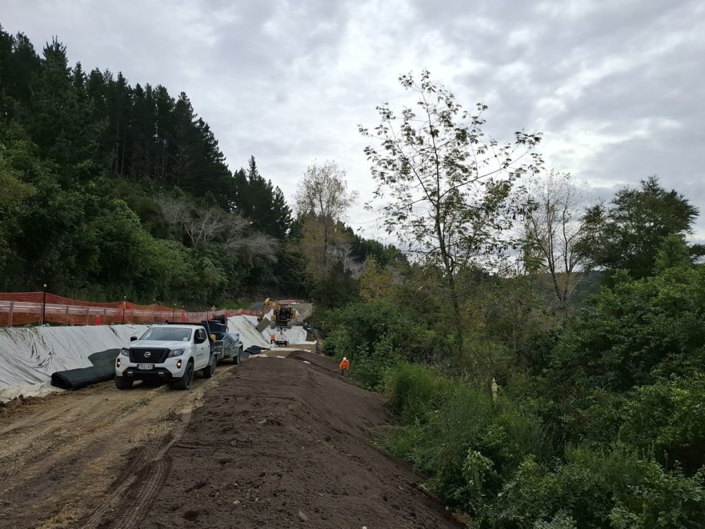 road-hydroseeding-gisborne1