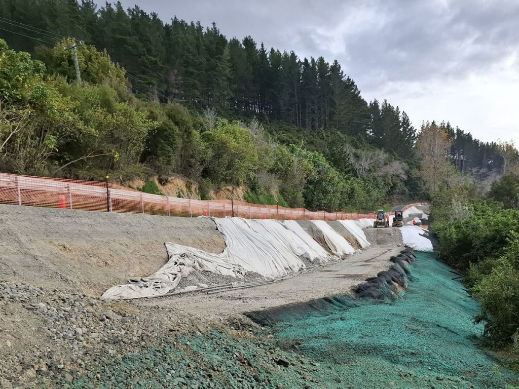 road-hydroseeding-gisborne3